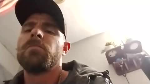 Snapshot of stokely571996 chatting on 11/24/25, 03:06 Oval2022 online show from 11/24/25, 03:06