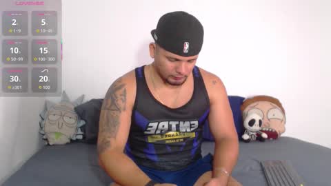 Stone Lee  online show from 12/21/25, 06:42