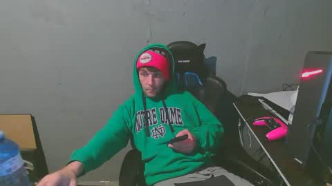 Snapshot of stonedpanda77 chatting on 12/21/24, 01:26 stonedpanda77 online show from 12/21/24, 01:26