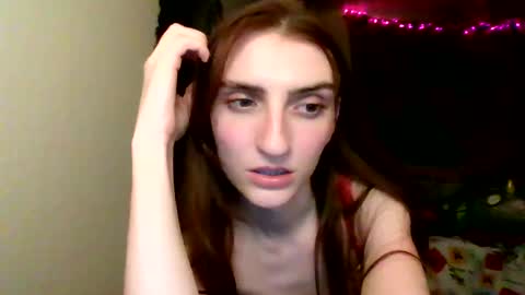 Snapshot of stonedtranny69 chatting on 01/15/25, 02:06 stonedtranny69 online show from 01/15/25, 02:06