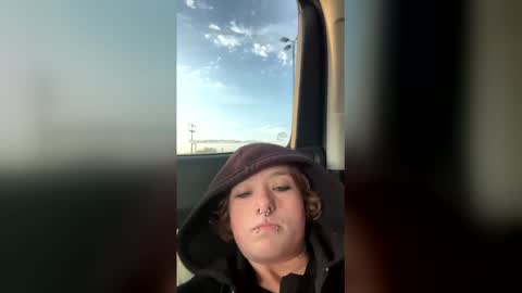 stonerbabyk2003 online show from 04/15/26, 12:45