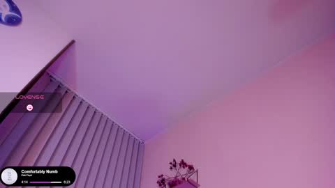 Liz online show from 02/01/25, 01:12