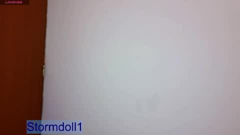 storm doll online show from 05/01/26, 01:43