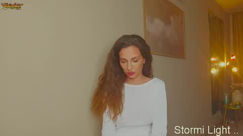 Snapshot of stormi_light chatting on 06/08/26, 07:47 Stormi online show from 06/08/26, 07:47