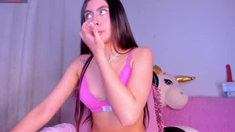 stormi_th online show from 04/06/26, 03:04