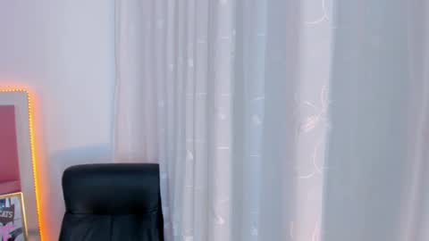 Sweety Stormi  online show from 03/04/25, 01:38