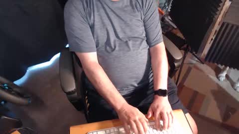 Snapshot of stormy6569 chatting on 11/10/25, 04:39 Stormy6569 online show from 11/10/25, 04:39