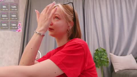 Luna online show from 02/10/26, 01:26