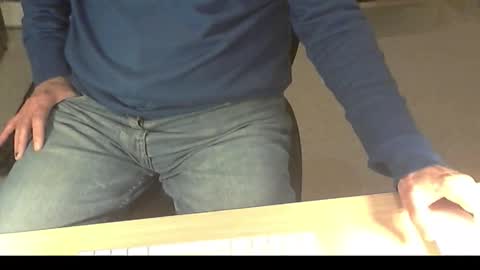 Snapshot of str8_dave chatting on 11/14/25, 09:13 Dave online show from 11/14/25, 09:13