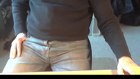 Snapshot of str8_dave chatting on 11/20/25, 03:12 Dave online show from 11/20/25, 03:12