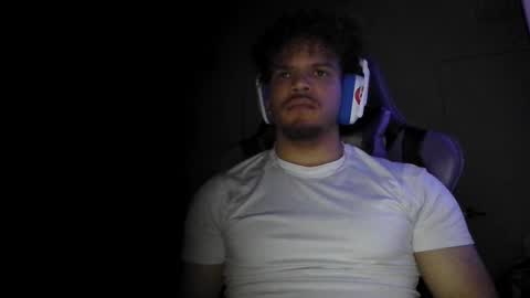 Snapshot of str8dj chatting on 10/01/25, 08:20 Dj online show from 10/01/25, 08:20