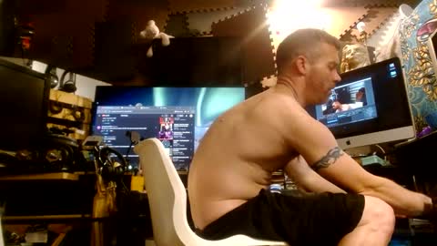 Snapshot of str8foryouguy chatting on 02/05/25, 01:26 Str8 online show from 02/05/25, 01:26