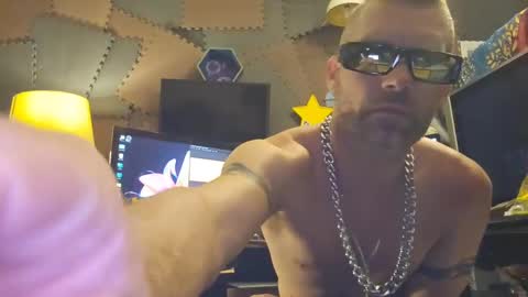 Snapshot of str8foryouguy chatting on 03/08/25, 10:24 Str8 online show from 03/08/25, 10:24
