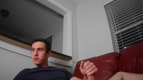 Snapshot of str8stuntcox chatting on 12/13/24, 04:33 Str8StuntCox online show from 12/13/24, 04:33
