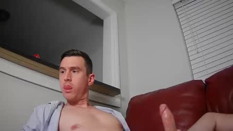 Snapshot of str8stuntcox chatting on 01/17/25, 03:12 Str8StuntCox online show from 01/17/25, 03:12