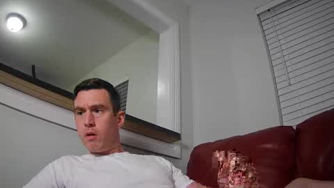 Snapshot of str8stuntcox chatting on 01/27/25, 04:52 Str8StuntCox online show from 01/27/25, 04:52