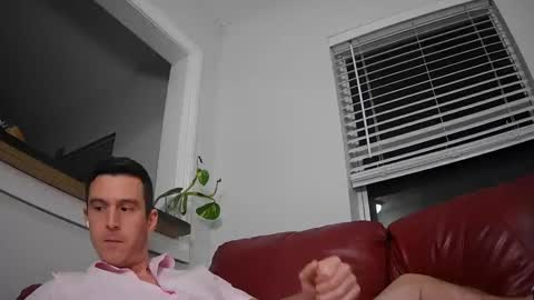 Snapshot of str8stuntcox chatting on 10/01/25, 01:44 Str8StuntCox online show from 10/01/25, 01:44