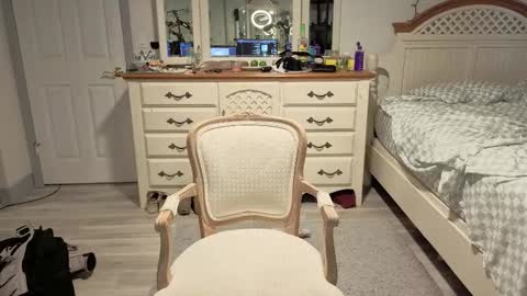 str8whiteboy21 online show from 02/25/26, 06:28