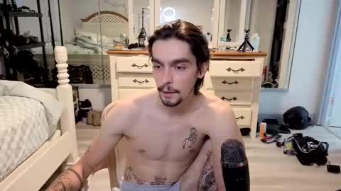 str8whiteboy21 online show from 04/21/26, 02:56