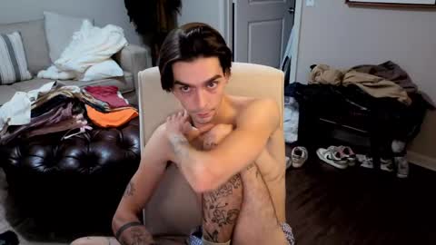 str8whiteboy21 online show from 06/05/26, 06:52