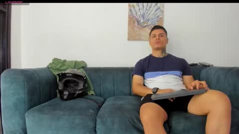 straight__friends online show from 10/15/25, 01:44