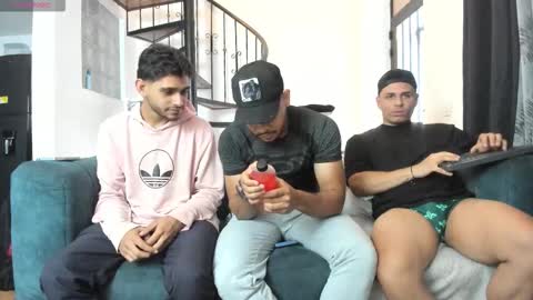 straight__friends online show from 12/14/25, 02:55