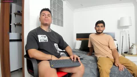 straight__friends online show from 02/15/26, 02:47