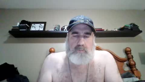 Snapshot of straightbear4you chatting on 09/22/25, 08:05 Straightbear4you online show from 09/22/25, 08:05