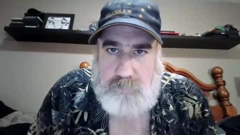 Snapshot of straightbear4you chatting on 09/25/25, 10:13 Straightbear4you online show from 09/25/25, 10:13