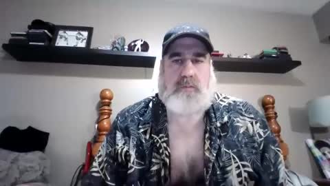 Snapshot of straightbear4you chatting on 09/27/25, 03:22 Straightbear4you online show from 09/27/25, 03:22