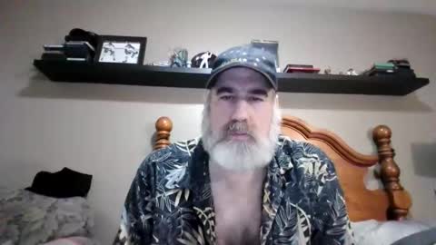 Snapshot of straightbear4you chatting on 09/28/25, 09:31 Straightbear4you online show from 09/28/25, 09:31