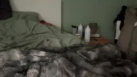 straightfirelotus69420_ online show from 04/17/26, 08:39