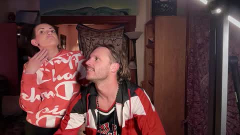 Cowboy Zuhly online show from 12/22/25, 05:59