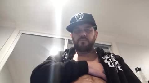 Snapshot of straightsmoked chatting on 02/13/26, 09:05 StraightSmoked online show from 02/13/26, 09:05