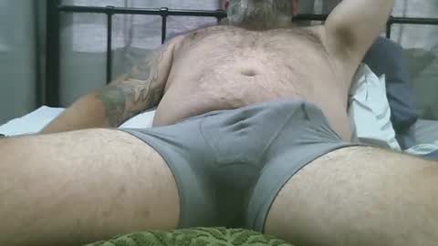 straightstroker81 online show from 10/23/25, 10:30