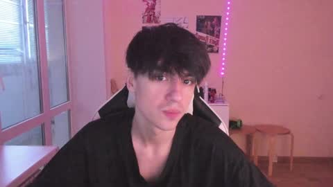 Ray online show from 12/19/24, 12:34