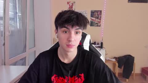 Ray online show from 02/11/25, 02:02