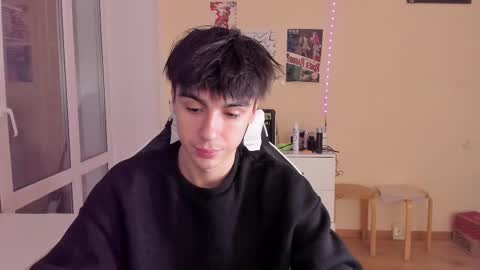 Ray online show from 02/13/25, 03:14