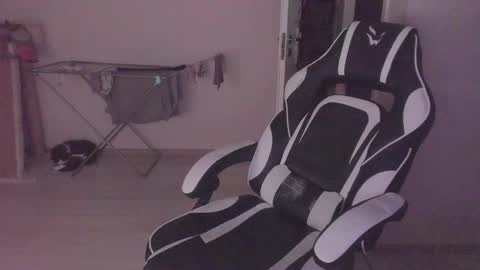 Ray online show from 10/17/25, 04:09