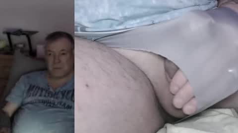 Snapshot of stranger1966 chatting on 01/12/25, 10:12 Stranger online show from 01/12/25, 10:12