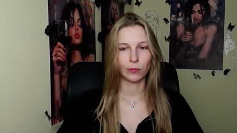 Amalia online show from 04/23/26, 12:40