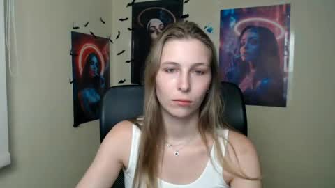 Snapshot of stranger_giirl chatting on 07/28/26, 06:20 Amalia online show from 07/28/26, 06:20