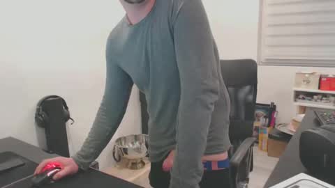 Snapshot of straponloverboy chatting on 02/22/25, 05:13 ImYours online show from 02/22/25, 05:13