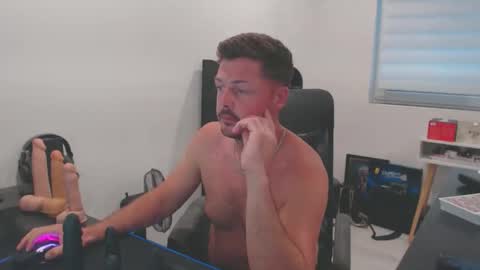 Snapshot of straponloverboy chatting on 09/20/25, 02:29 ImYours online show from 09/20/25, 02:29