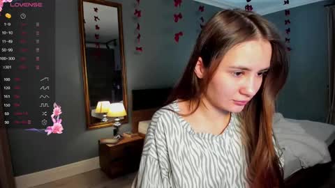 Laura online show from 02/16/25, 04:42