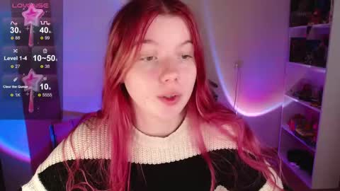 Snapshot of strawberry_juli chatting on 10/20/25, 07:53 Juli online show from 10/20/25, 07:53