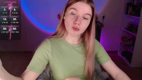 Snapshot of strawberry_juli chatting on 02/16/26, 01:29 Juli online show from 02/16/26, 01:29