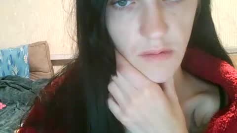 Snapshot of strawberry_storm chatting on 09/26/25, 09:41 Strawberry Storm online show from 09/26/25, 09:41