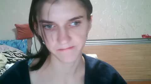 Snapshot of strawberry_storm chatting on 11/08/25, 01:39 Strawberry Storm online show from 11/08/25, 01:39