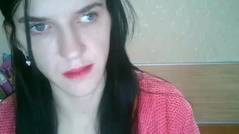 Snapshot of strawberry_storm chatting on 11/26/25, 11:33 Strawberry Storm online show from 11/26/25, 11:33